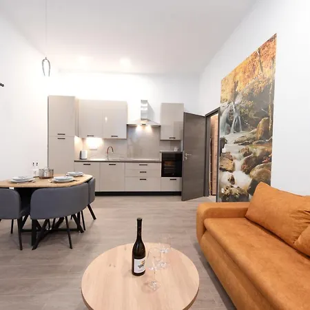 Apartman Cezar Apartment *